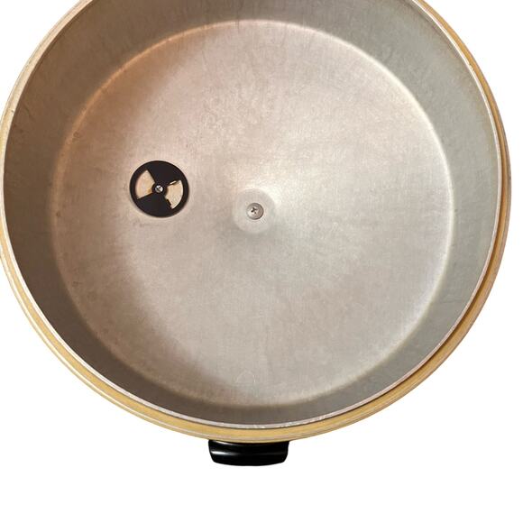 Wear-Ever Vintage Yellow Dutch Oven With Lid, Mid Century Modern Design - Picture 3 of 4